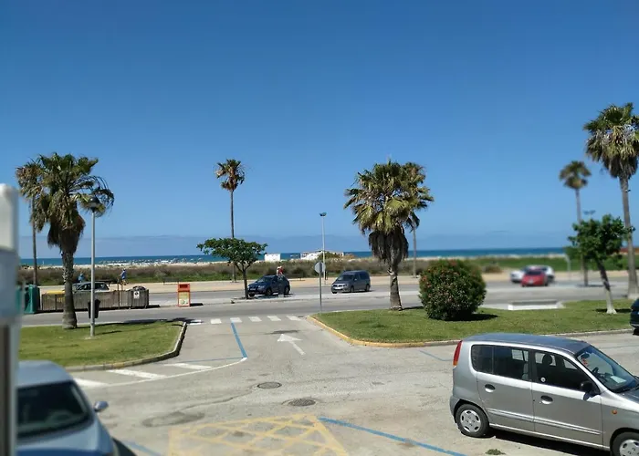 Primera Linea De Playa Con Gran Patio, Consultar Disponibilidad De Aparcamiento
